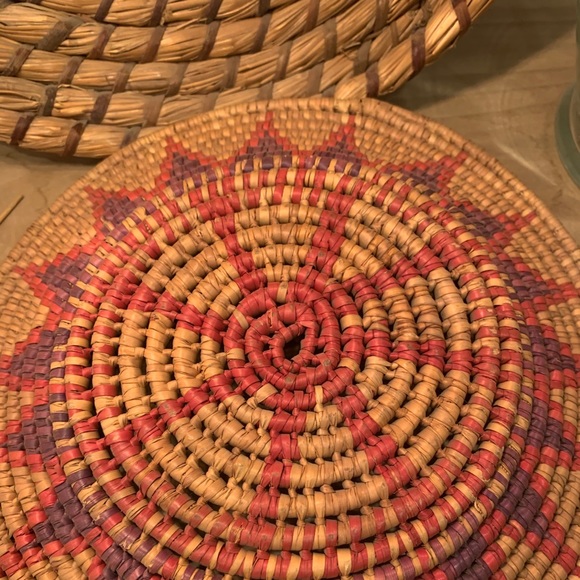 Authentic Navajo baskets - Picture 3 of 4